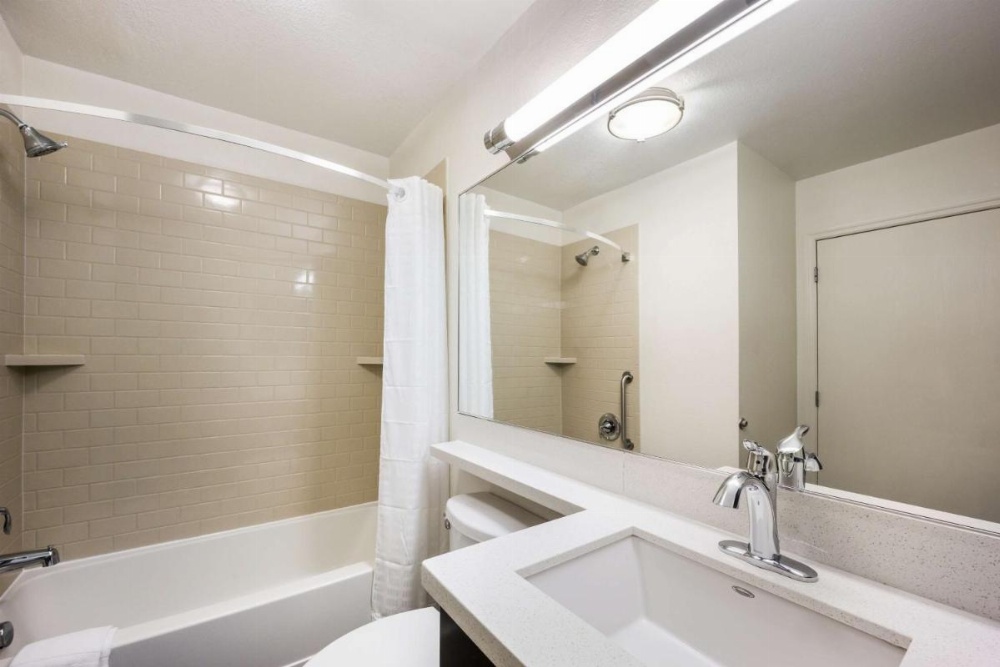 Sonesta Simply Suites Denver West Federal Center Image 11