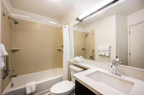 Sonesta Simply Suites Denver West Federal Center image 12